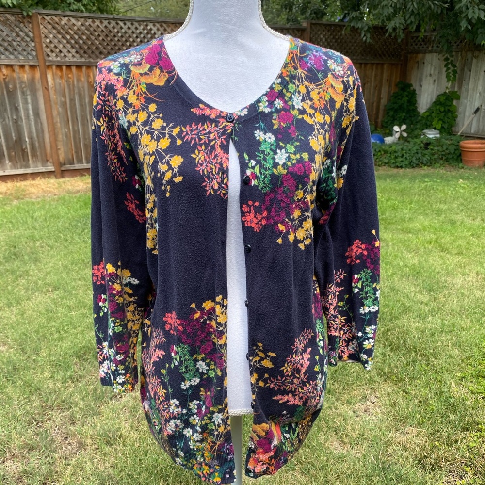 Cardigan with 3/4 sleeves